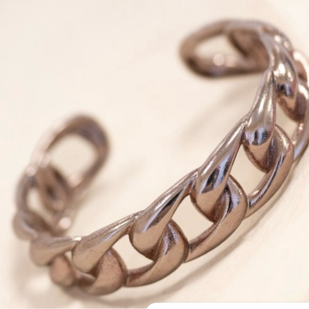 Elegant Silver Chain Bracelet - Metallic Platinum